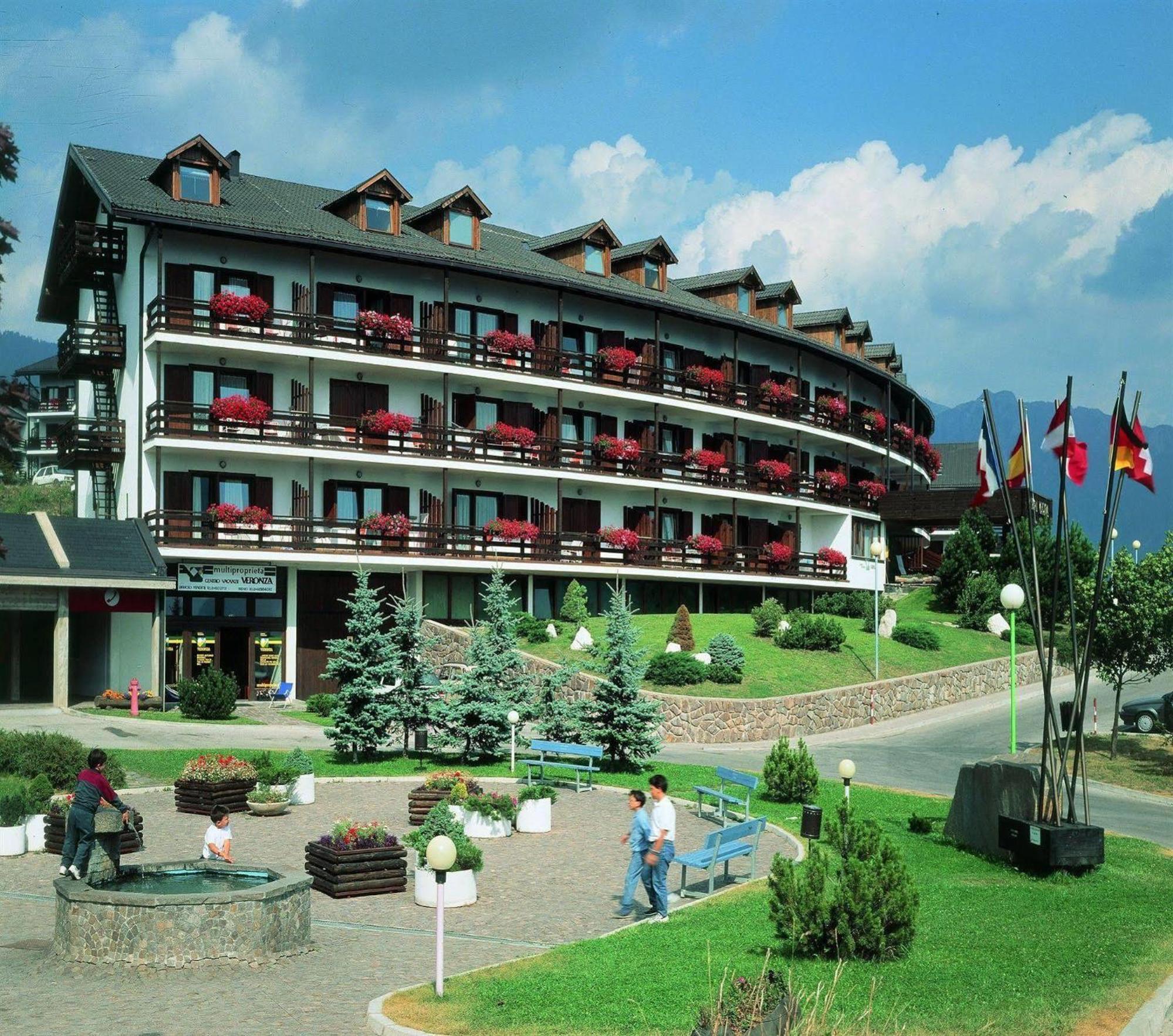 La Tana - Agenzia Dolomiti Affitti Apartment Cavalese Exterior foto